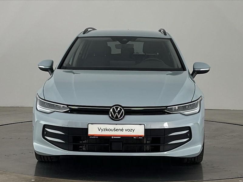Volkswagen Golf Life DSG - fotka 4 z 29