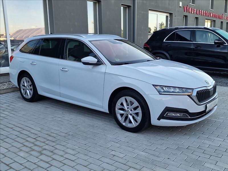 Škoda Octavia 2.0 TDI Style Tažné,ČR,1.Maj. - fotka 2 z 50