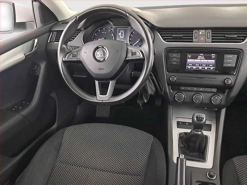 Škoda Octavia (2016) 1.2 TSI, Serv.kniha, Tempomat - fotka 7 z 19