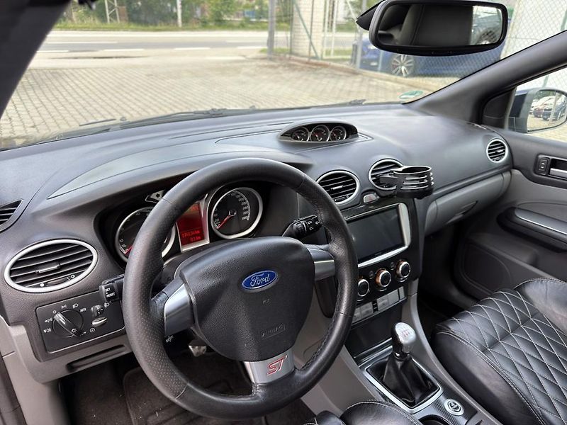 Ford Focus ST 2.5i 166 kW, servisní kniha - fotka 13 z 18