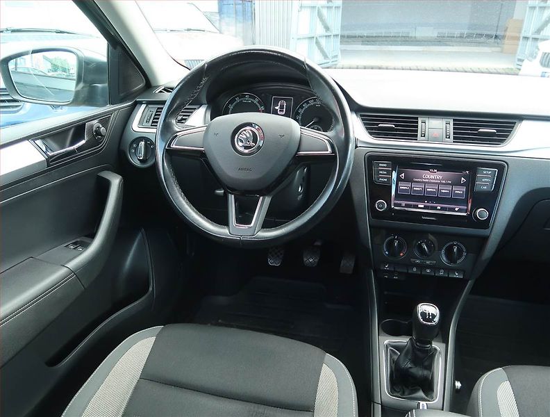 Škoda Rapid (2017) Spaceback 1.0 TSI - fotka 7 z 15