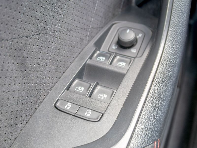 Škoda Kodiaq (2020) ČR 2.0BiTDI 176KW – MODRÉ RS - fotka 34 z 58