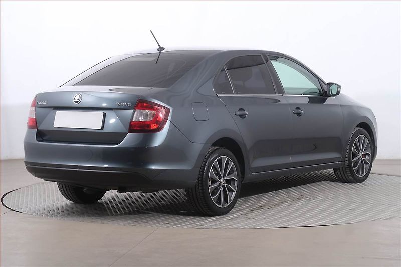 Škoda Rapid (2019) 1.0 TSI - fotka 5 z 15