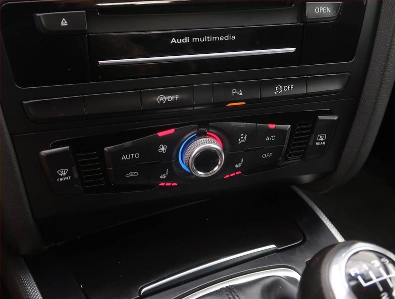 Audi A4 Allroad (2015) 2.0 TDI, 4X4, Serv.kniha - fotka 16 z 21