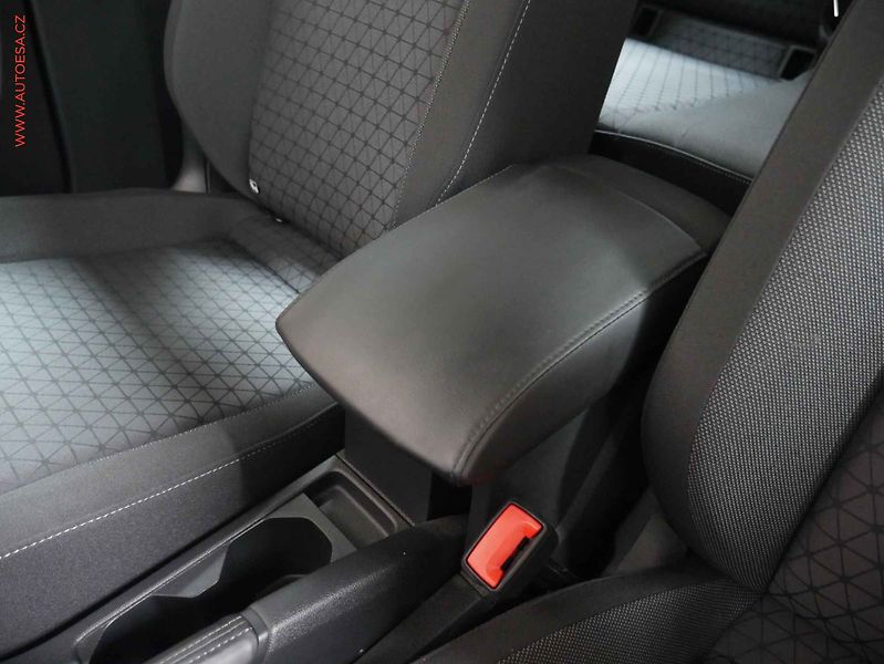 Volkswagen T-Cross (2023) 1.0 TSi, 2.maj,ČR, servis - fotka 19 z 21