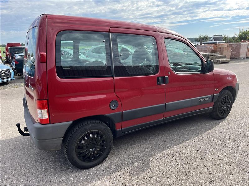 Citroën Berlingo 1,4 i TAŽNÉ STK 2/27 - fotka 5 z 31