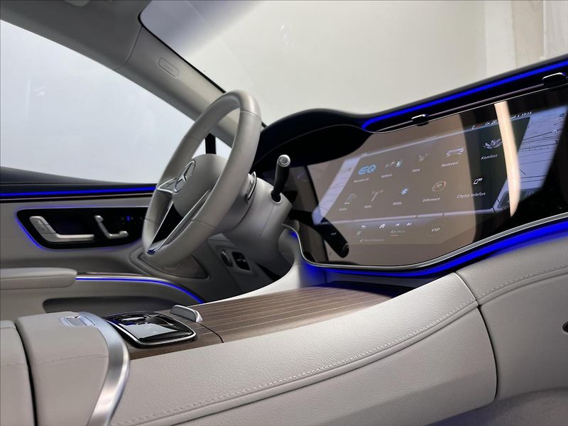Mercedes-Benz EQS 580 4MATIC Berline - fotka 16 z 23