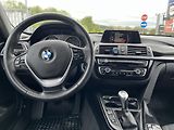 BMW Řada 3 (2016) 320d xDrive - náhled 14