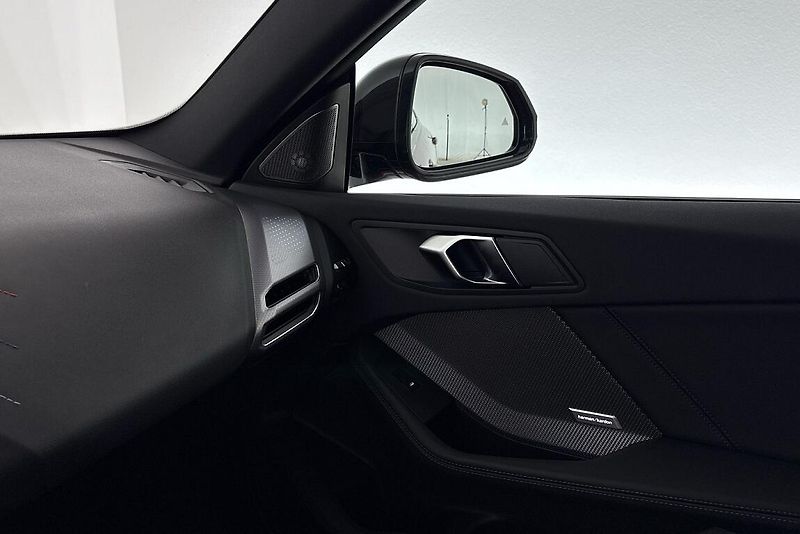 BMW Řada 2 220d Gran Coupe - fotka 16 z 24