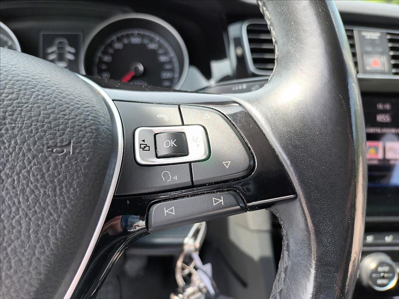 Volkswagen Golf 1,6 TDI, 85KW,ČR,1MAJ,DPH,HIGH - fotka 37 z 43