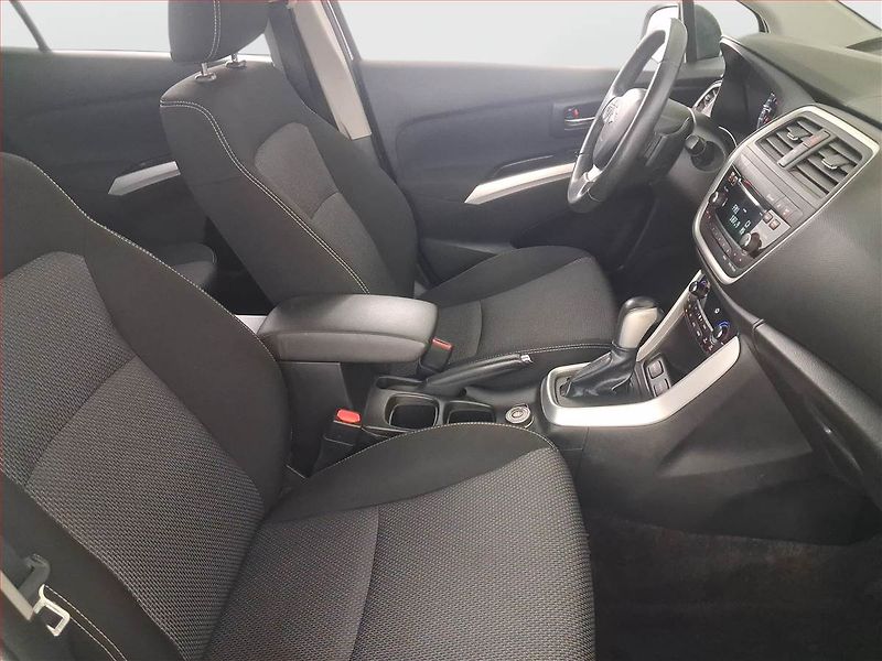 Suzuki SX4 S-Cross (2014) 1.6 VVT AllGrip, 4X4, Automat - fotka 9 z 16