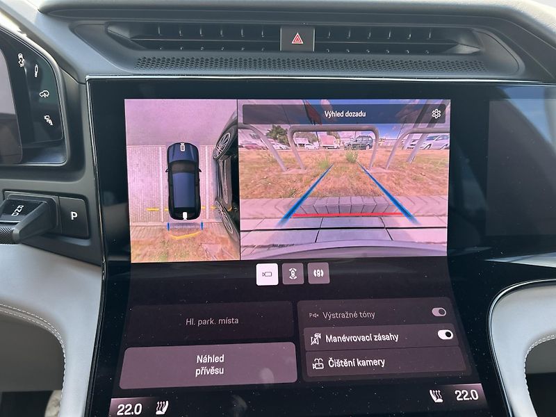 Porsche Cayenne Electric - fotka 26 z 30