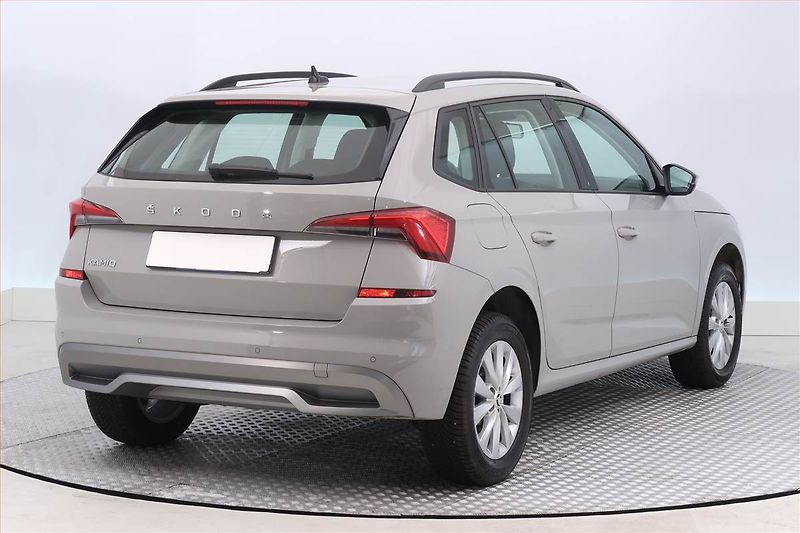 Škoda Kamiq (2020) Style 1.0 TSI, ČR,1.maj - fotka 5 z 18