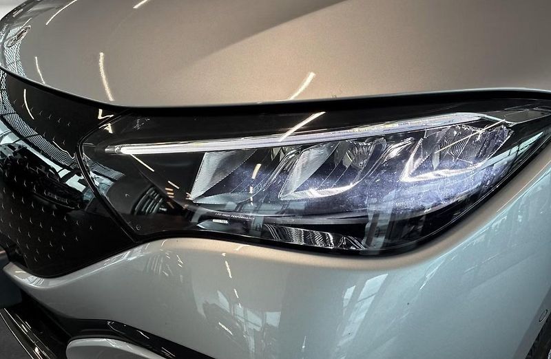 Mercedes-Benz EQE 350 AMG Kam BLIS LED Tažné - fotka 26 z 27