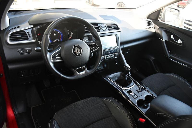 Renault Kadjar 1,5dCi 2xPNEU ALU TAŽNÉ NAVI - fotka 10 z 54