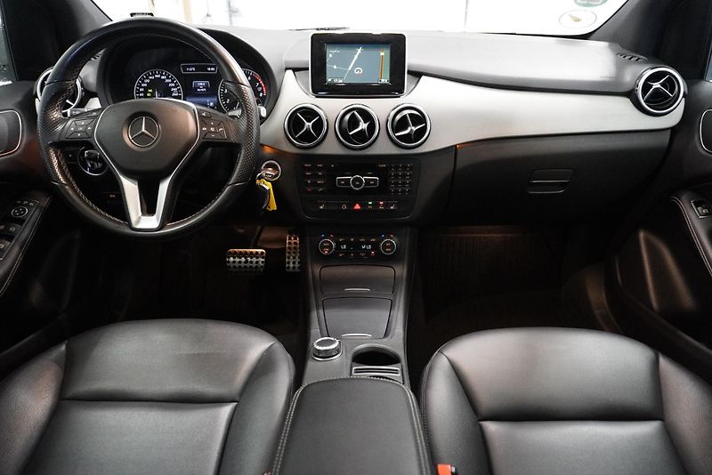 Mercedes-Benz Třídy B (2015) B250 2,0I AUTOMAT - fotka 20 z 30