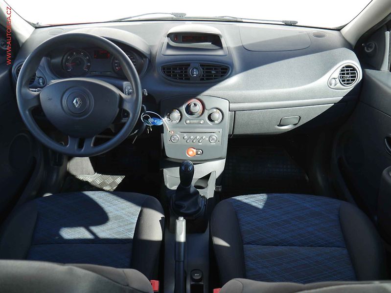Renault Clio (2009) 1.1 i, ČR, AC, tažné - fotka 8 z 17