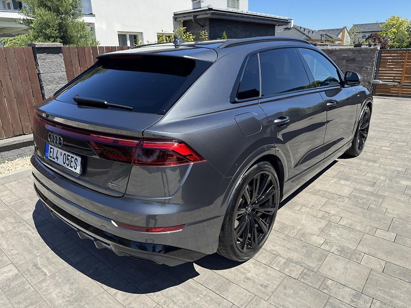 Audi Q8 (2025) 60TFSI e QUATTRO, B&O, Tažné  - fotka 14 z 38