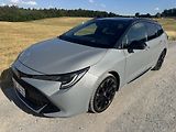 Toyota Corolla (2022) GR SPORT 2.0 HYBRID 135kW ČR - náhled 1