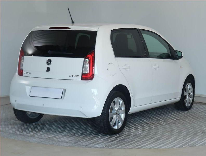 Škoda Citigo (2019) 1.0 MPI, Park. senzory - fotka 5 z 17