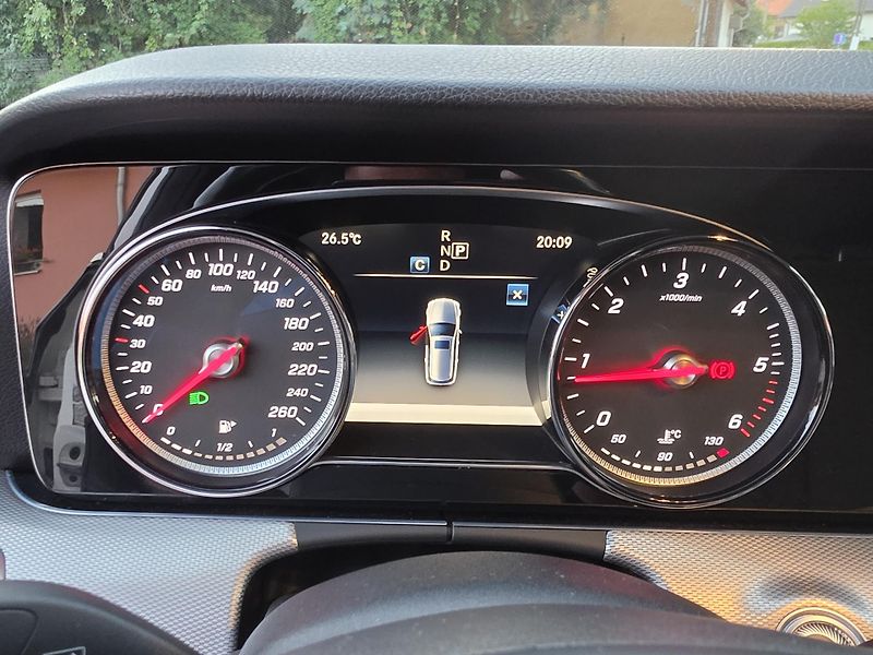 Mercedes-Benz Třídy E 2.2CDi 143kW AVANTGARDE*7-MÍST - fotka 21 z 54