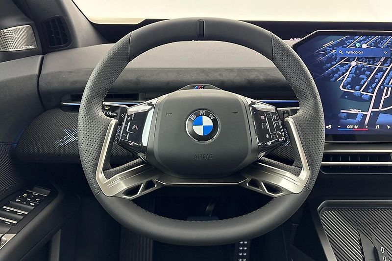 BMW iX3 50 xDrive - fotka 21 z 26