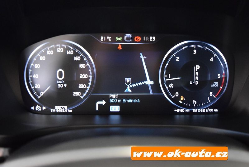 Volvo V60 2.0 D PRAV.SERVIS AUTOMAT 2020 - fotka 51 z 61