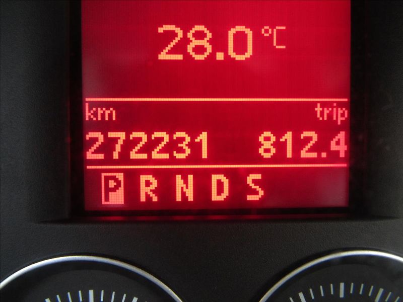 Volkswagen Touran 1,9 TDI 77kW DSG - fotka 14 z 26