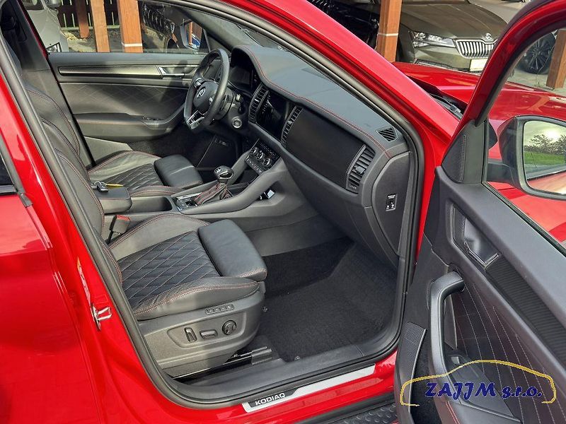 Škoda Kodiaq RS 2.0TSi 180kw 4x4 + Webasto - fotka 32 z 41