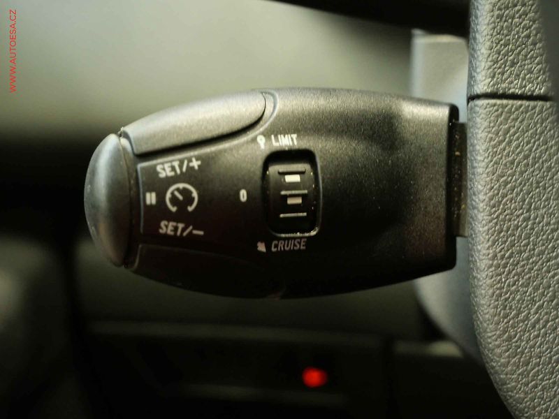 Peugeot 5008 (2015) 1.6HDi, ČR, AT, headUP - fotka 15 z 22