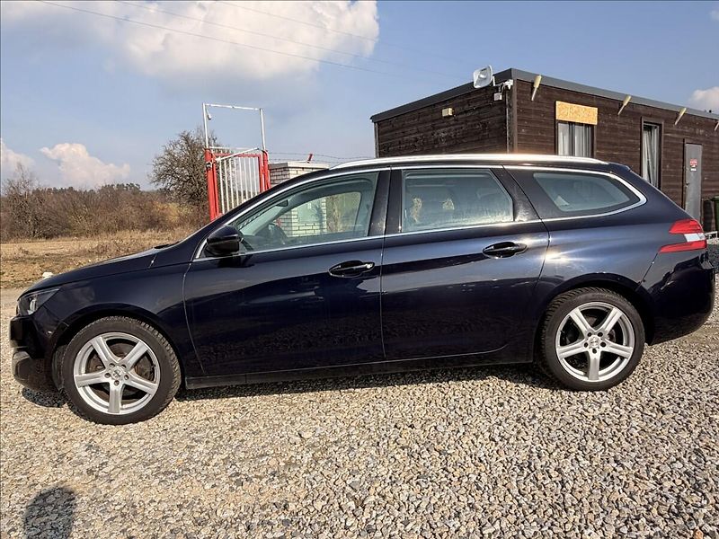 Peugeot 308 2,0 HDI 110kW PANORAMA - fotka 7 z 22