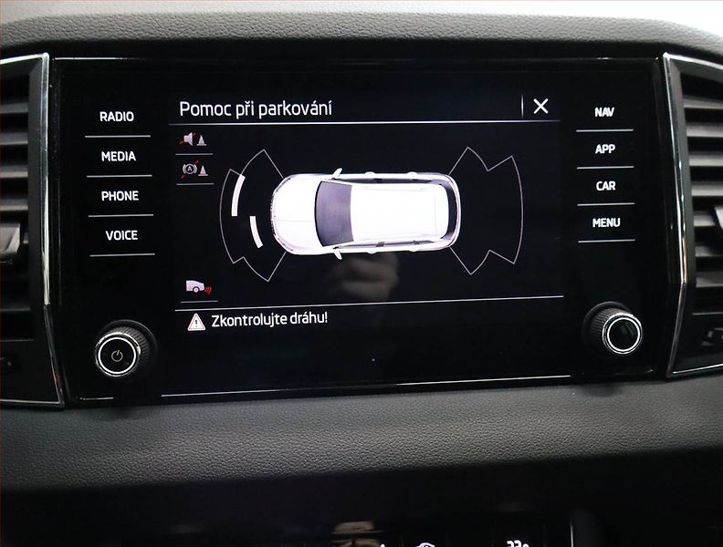 Škoda Karoq (2024) Ambition 1.5 TSI - fotka 17 z 19