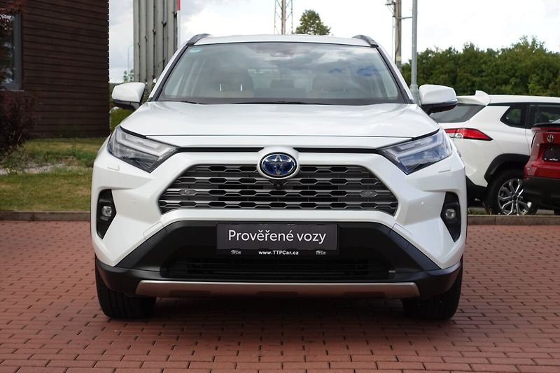 Toyota RAV4 2,5 HEV 222k 4X4 Executive - fotka 2 z 35