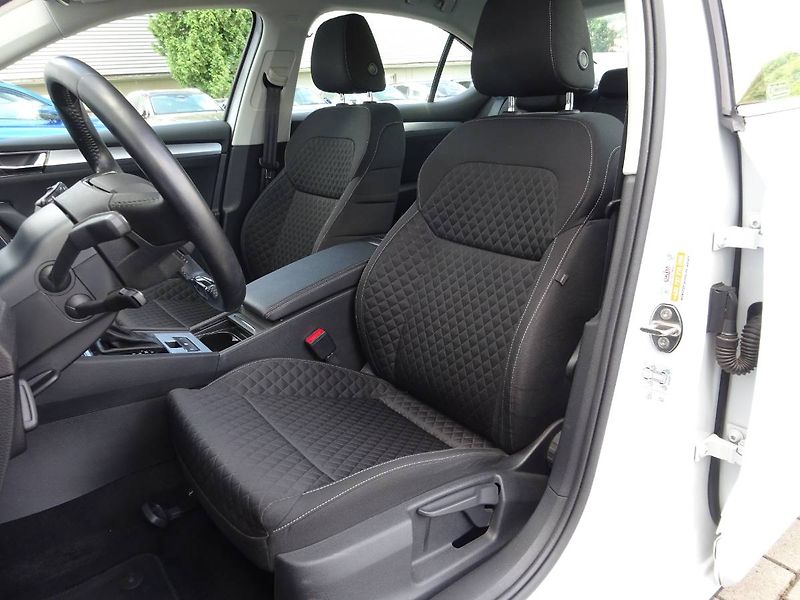 Škoda Superb (2022) 2,0TDi /110kW DSG Ambition - fotka 12 z 26