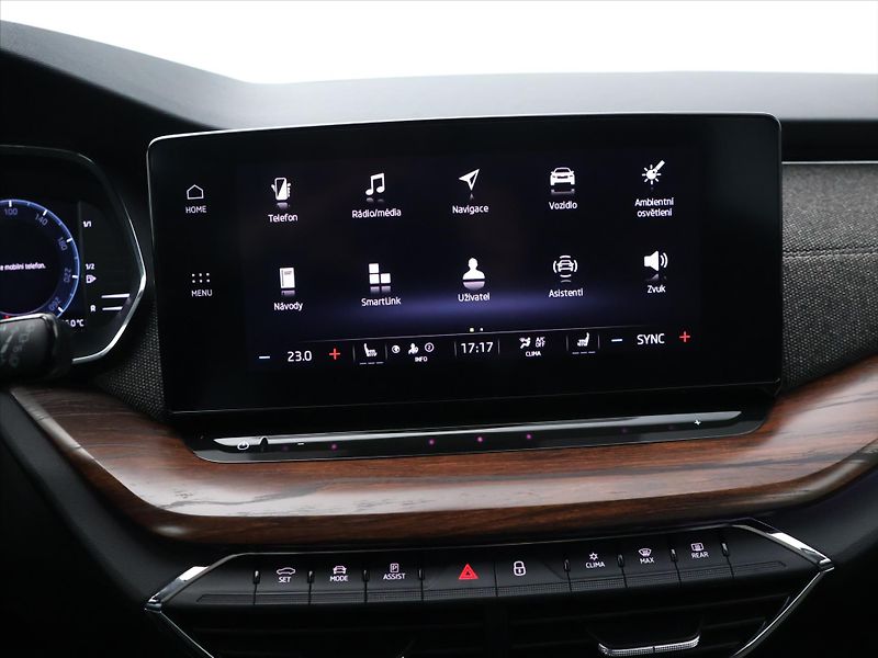 Škoda Octavia 2.0 110kW Scout DSG 4x4 DPH - fotka 21 z 33