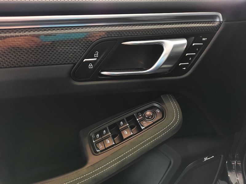 Porsche Macan (2024) GTS (324kW/440k) PDK - fotka 16 z 27