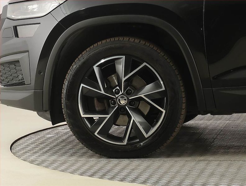 Škoda Kodiaq (2021) Sportline 2.0 TDI - fotka 15 z 32