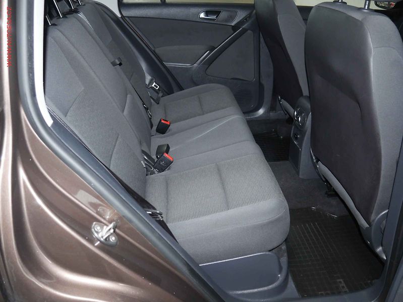 Volkswagen Tiguan (2011) 1.4 TSI, ČR, AC, temp - fotka 11 z 19
