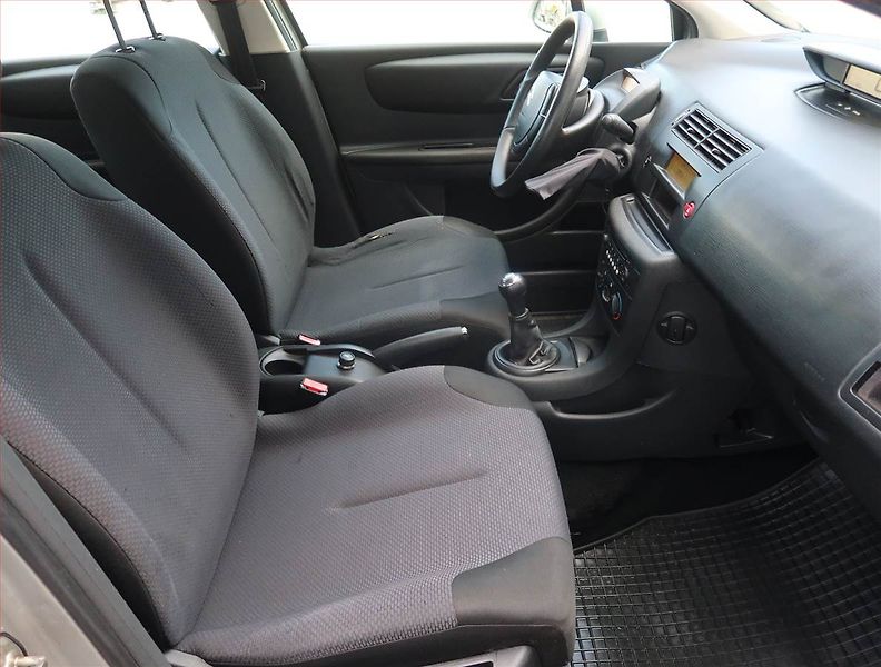 Citroën C4 (2008) 1.4 16V, po STK - fotka 9 z 16