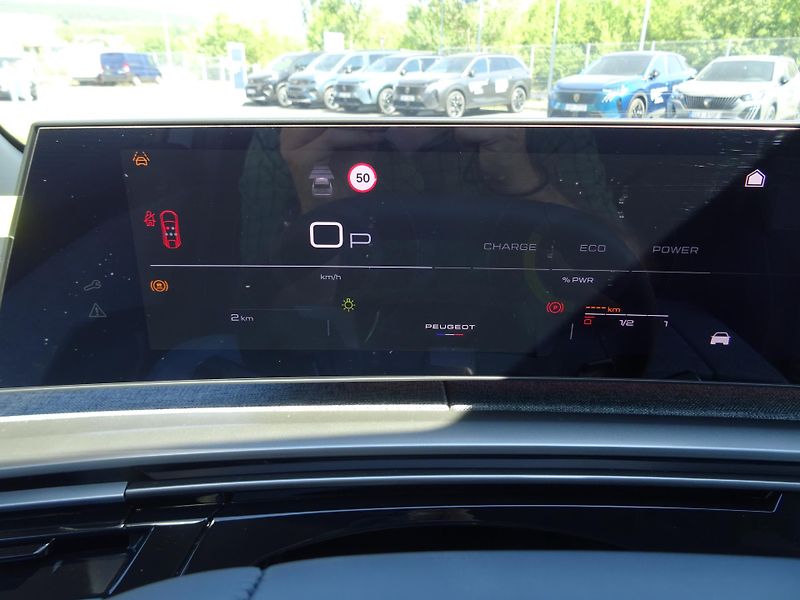 Peugeot 3008 (2026) BUSINESS Hybrid 145k e-DCS6 - fotka 24 z 45