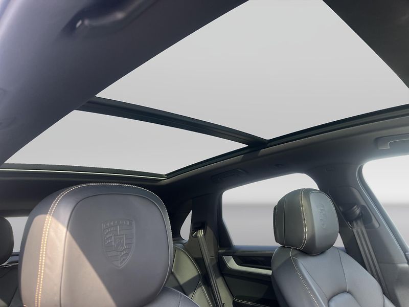 Porsche Cayenne (2025) E-hybrid - fotka 24 z 29