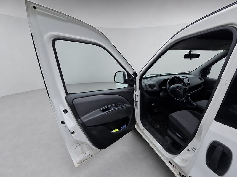 Fiat Dobló (2011) 1.6 JTD 77KW Maxi - fotka 9 z 21