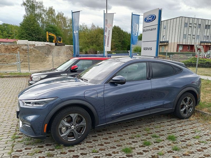 Ford Mustang Mach-E (2021) Extended Range - 99Kwh baterie - fotka 18 z 22