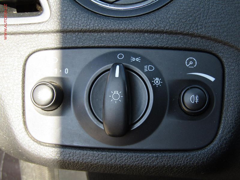 Ford S-MAX (2006) 2.0TDCi, AC, TZ - fotka 12 z 16