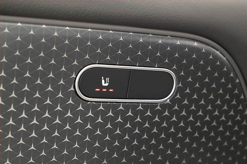 Mercedes-Benz GLB (2024) 200 d 4MATIC - fotka 10 z 20