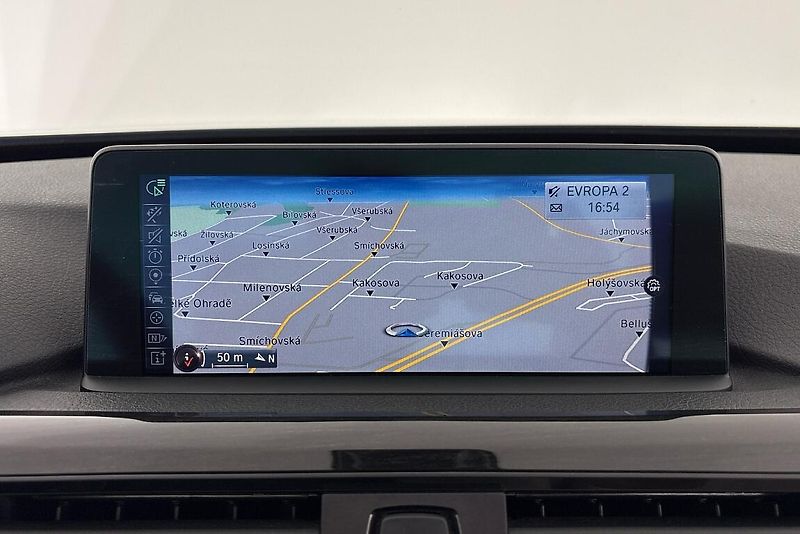 BMW Řada 4 420d Cabrio - fotka 17 z 23