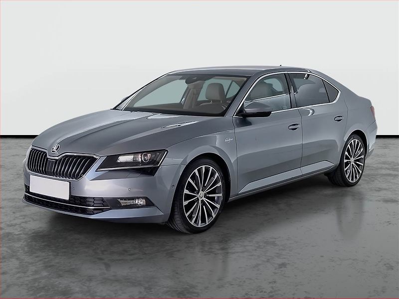 Škoda Superb (2017) 2.0 TSI, Automat, Kůže, Navi - fotka 2 z 26