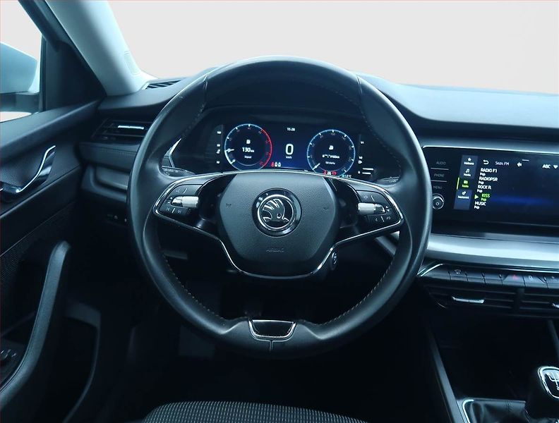 Škoda Octavia (2021) Ambition 2.0 TDI, Serv.kniha - fotka 15 z 17