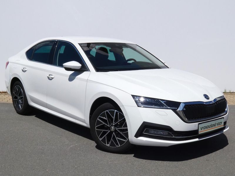 Škoda Octavia (2023) Style Plus 1,5 TSI DSG - fotka 8 z 30