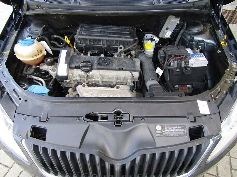 Škoda Fabia (2014) 1.4 16V 63kW TOP QUALITY - fotka 37 z 37